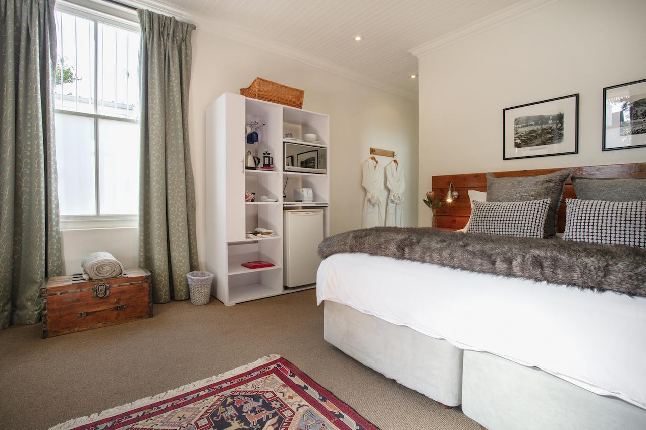 22 Die Laan Guest House Stellenbosch Ngoại thất bức ảnh