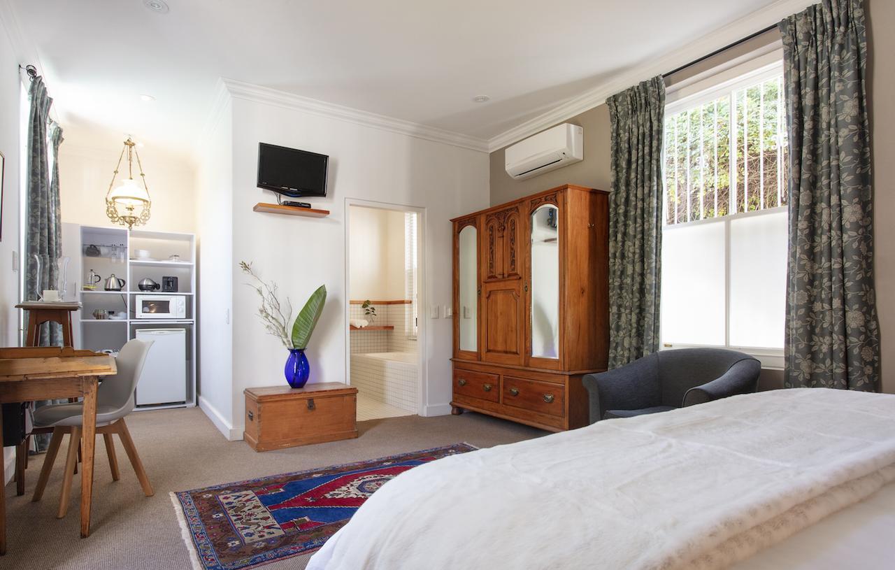 22 Die Laan Guest House Stellenbosch Ngoại thất bức ảnh