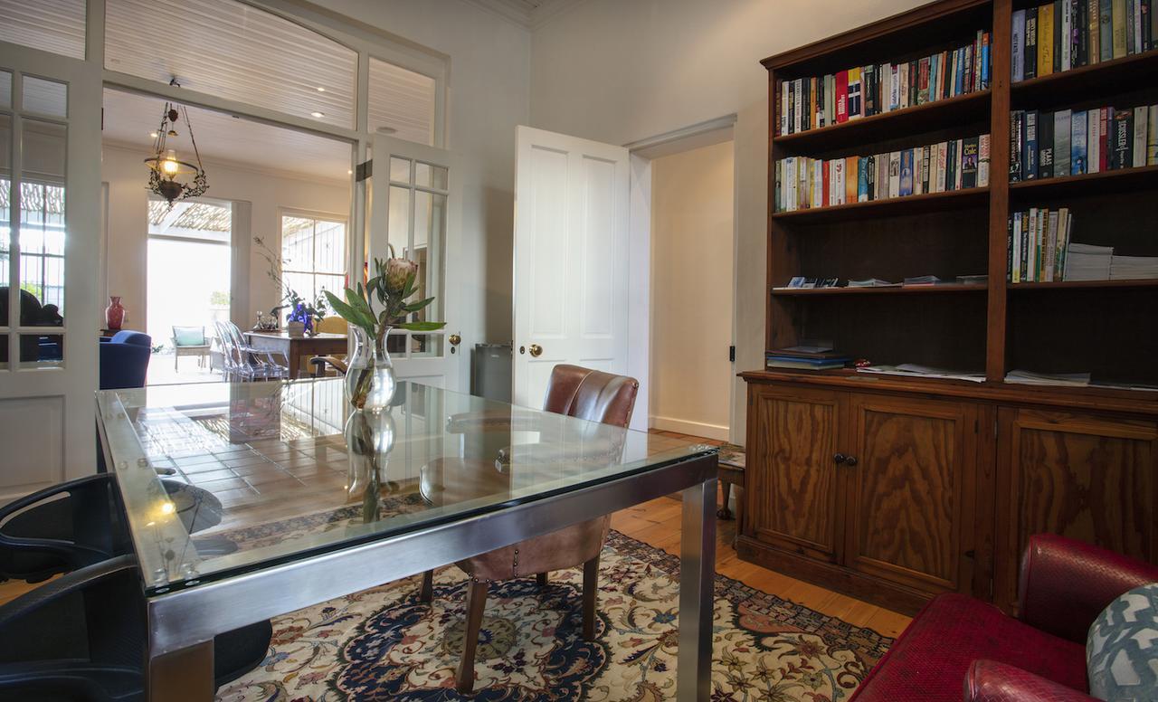 22 Die Laan Guest House Stellenbosch Ngoại thất bức ảnh